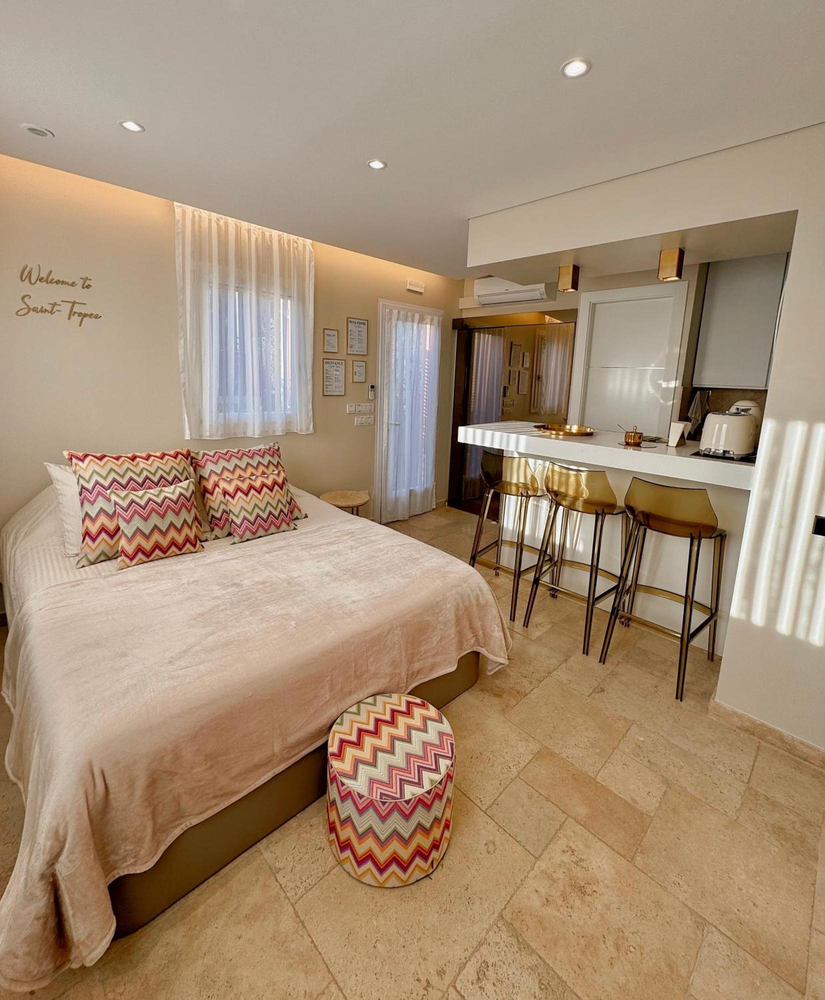 Studio Climatise, Terrasse, Parking Prive, 50M De La Plage Saint-Tropez Exterior foto